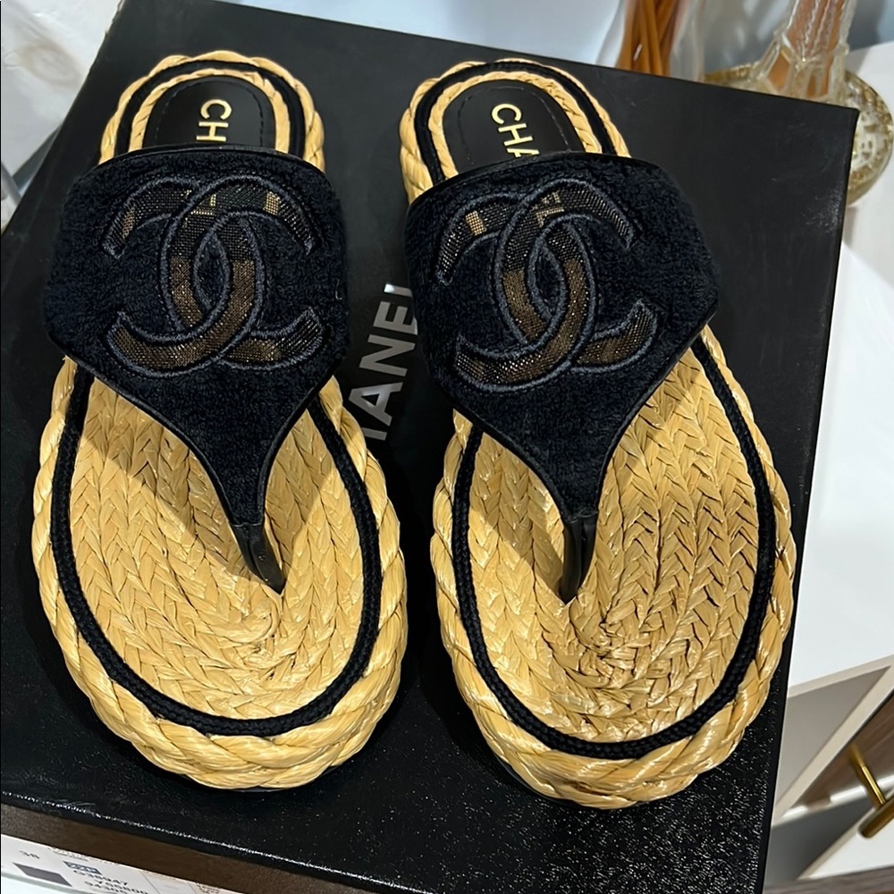 New Authentic CHANEL 22P Beach Thong Slides Espadrilles Shoes Flats Slippers 38